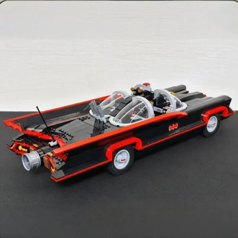 LEGO Batman – Batmobile 1966 en Blocs à Construire Voiture Classique de Batman – Image 4