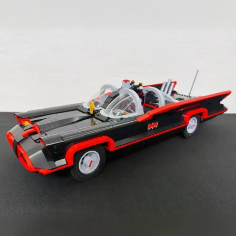 LEGO Batman – Batmobile 1966 en Blocs à Construire Voiture Classique de Batman – Image 3