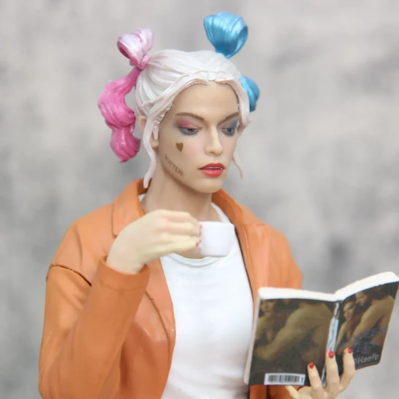 Figurine Articulée Harley Quinn F8 – Image 2